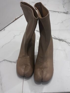 Maison Margiela Tabi heeled boots.